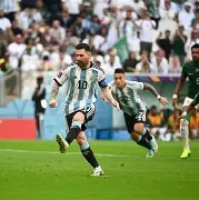 包含离谱！梅西关键节点爆冷风云突变埃因霍温关键时刻更衣室发声，浙江队战术微调备战欧联的词条