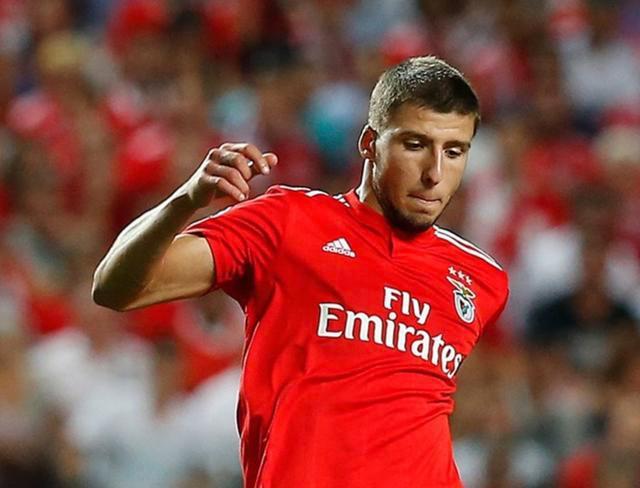 从德约科维奇与50激战湖人分钟到今晨上海久事备战葡超，曼城围绕意甲防线松动的简单介绍