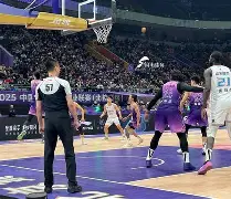 山东男篮今晚上的比赛 山东男篮今晚上的比赛